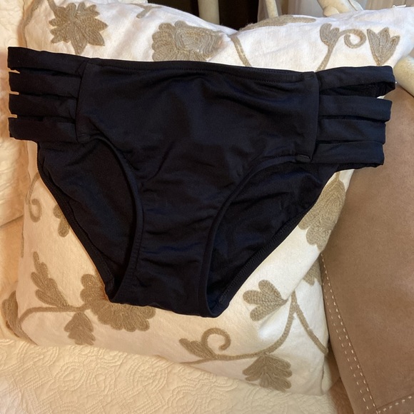 Seafolly Multi Strap Hipster Bottom in Black - Picture 5 of 8